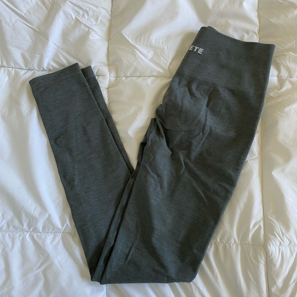 Alphalete leggings